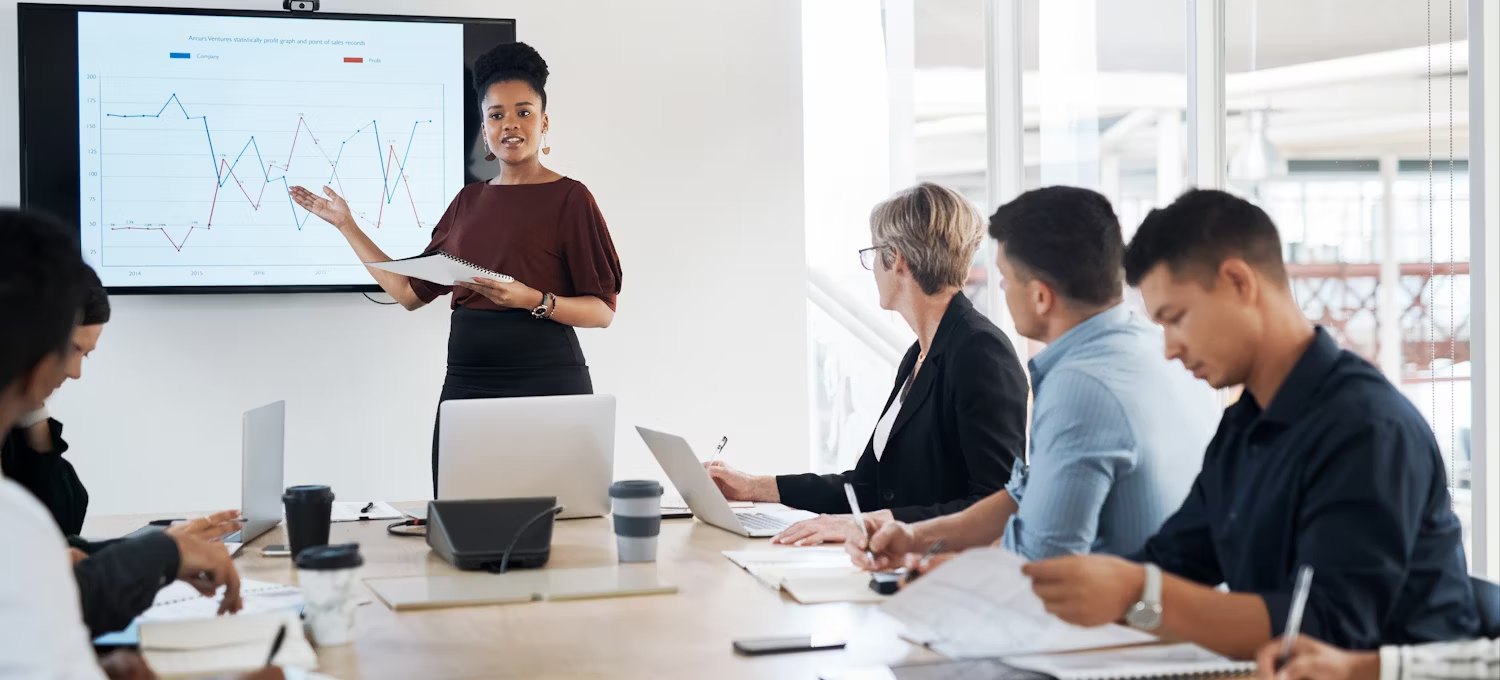 A women giving presentation